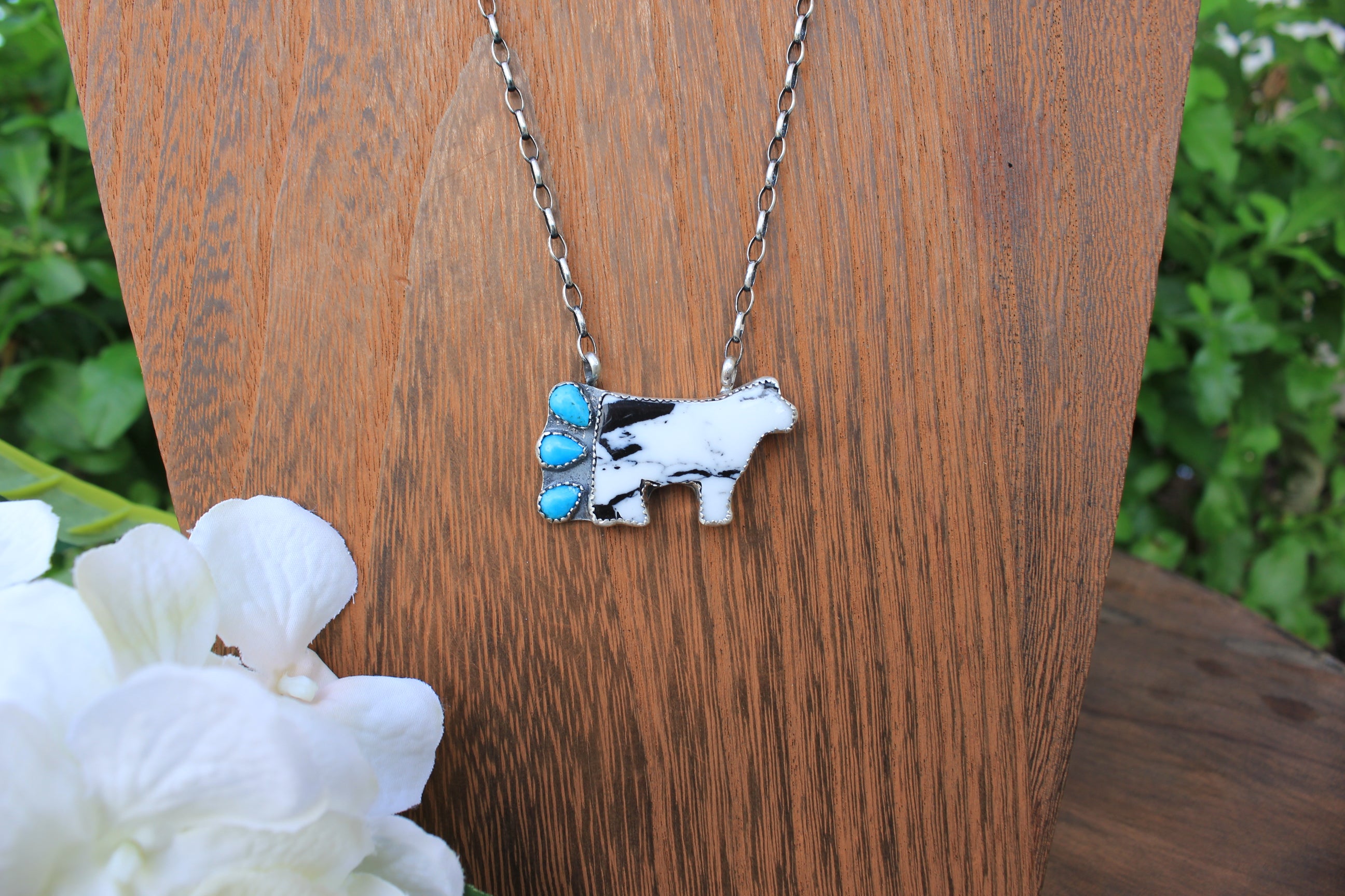 White Buffalo and Kingman SHOW STEER Necklace 16" Chain